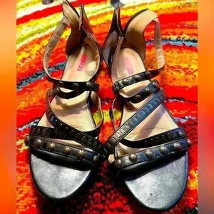 Bongo Black‎ Sandals - Size 8
